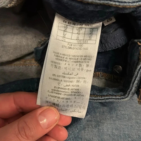 Guess model Jean button butterfly stretch jeans 26 ￼ - Picture 5 of 7